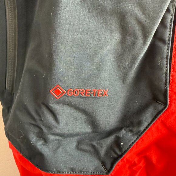 NWT Volcom Crimson Red & Black Rain GORE-TEX Bib Snowboard Pants - Picture 8 of 8